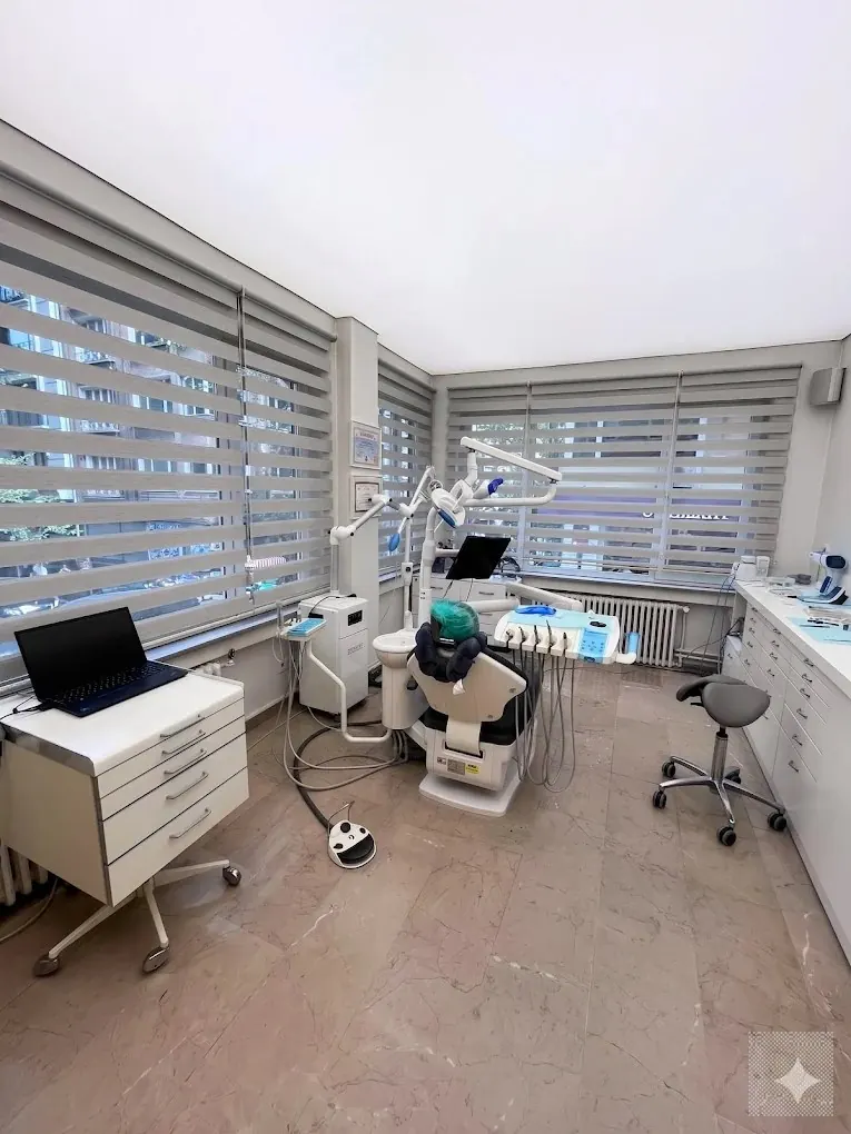 GC Clinic Nişantaşı — 02 exam room b