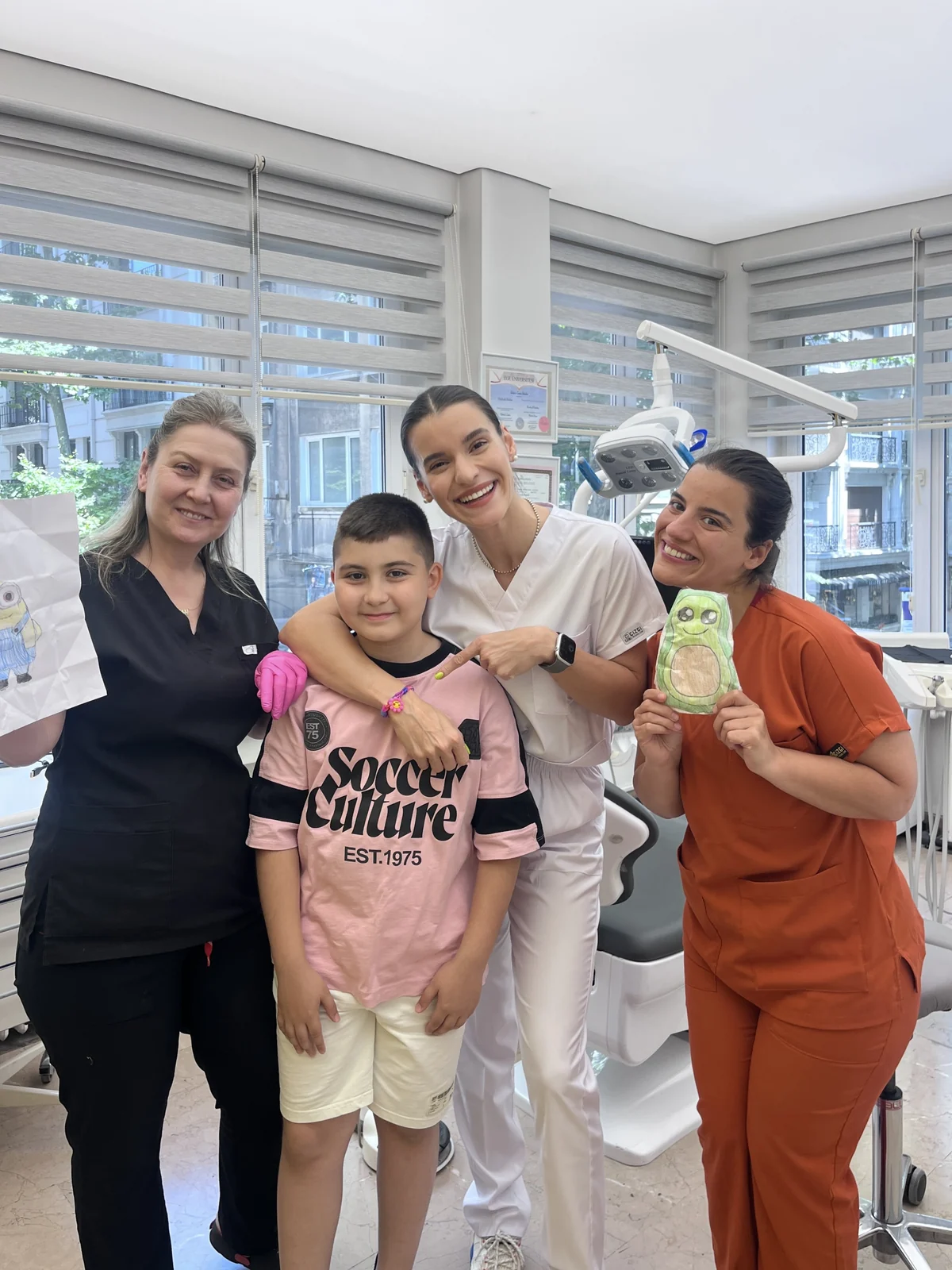 GC Clinic paediatric team with a young patient in Istanbul